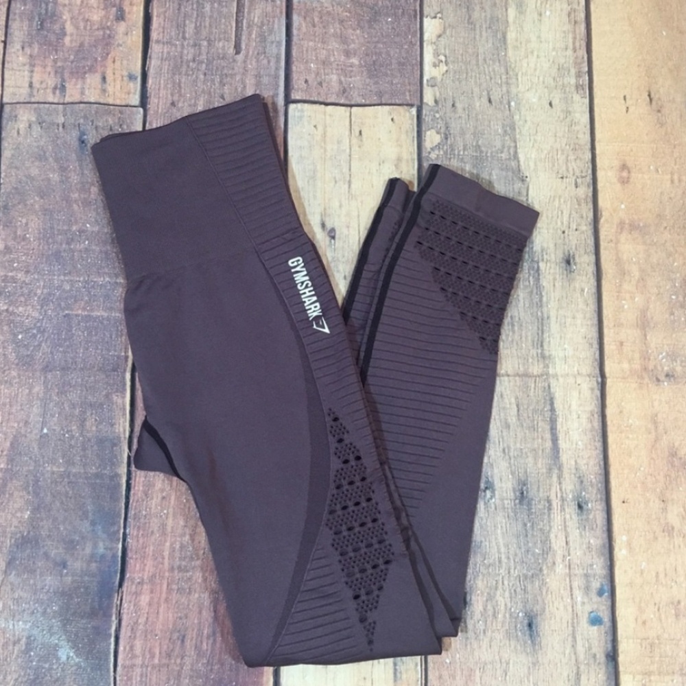 High waisted gym shark leggings